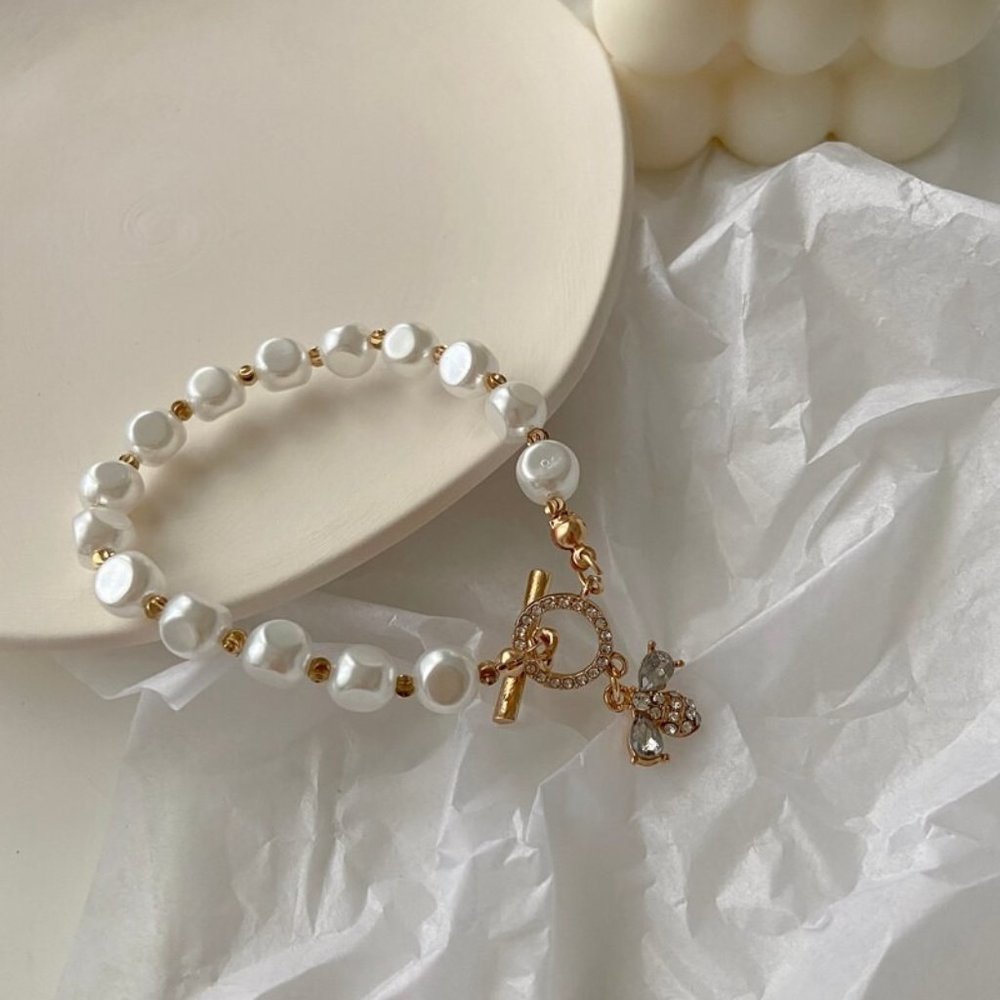 💎✨ Little Bee Bracelet - Picture 7 of 8